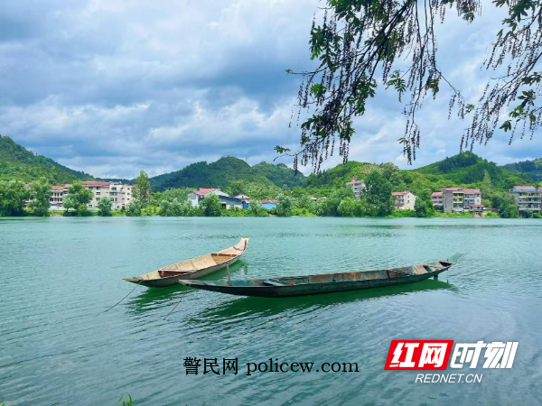 舞水河畔的江口村.jpg 舞水河畔的江口村.jpg