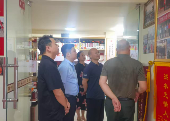探索雷锋精神｜湖南政法美术馆、警民网管委会一行走访《雷锋》杂志社湖南通联站