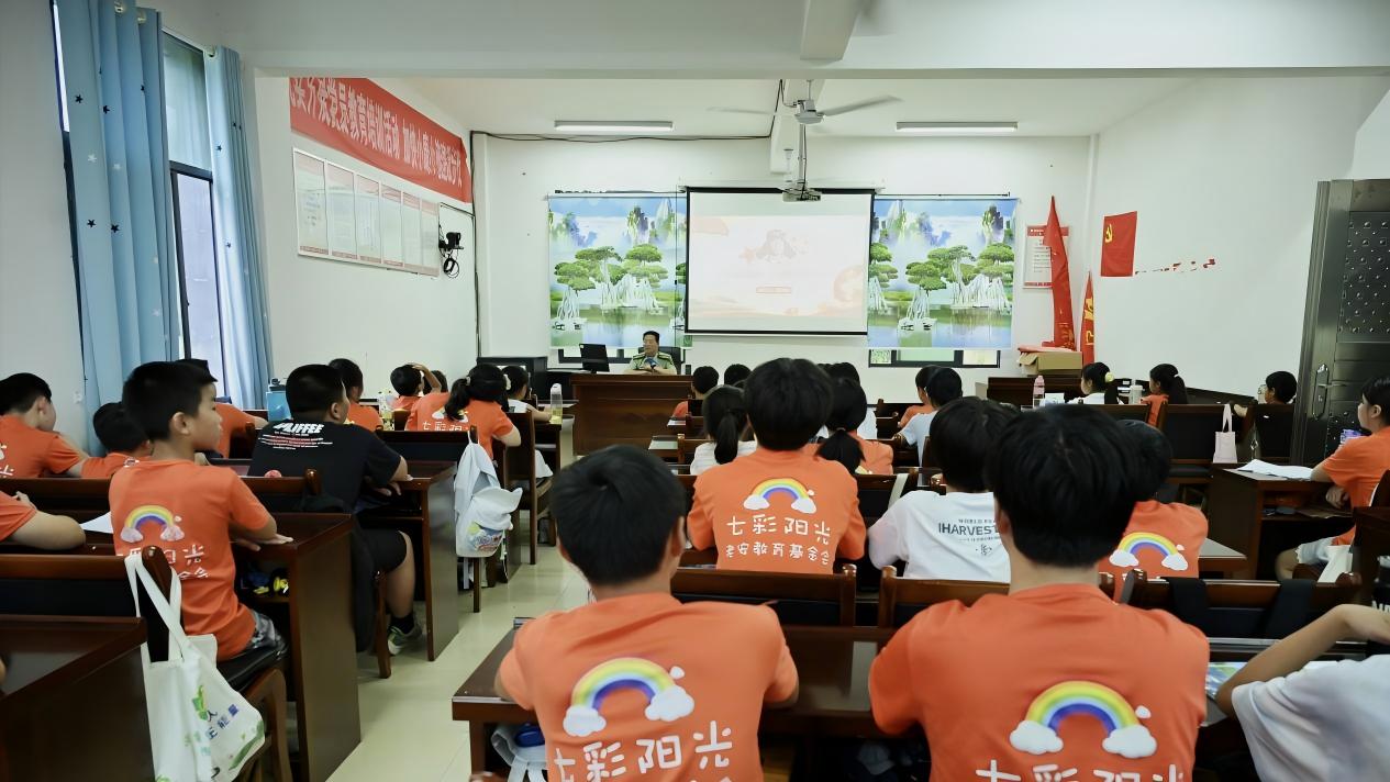 身边榜样传薪火 红色足迹启少年  ——老安村夏令营主题宣讲纪实