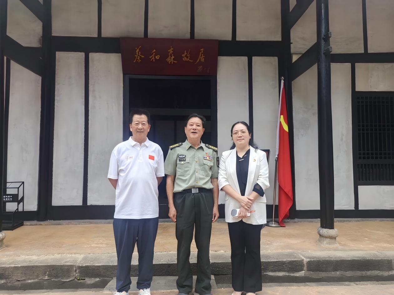 长征精神润童心 红色薪火照校园