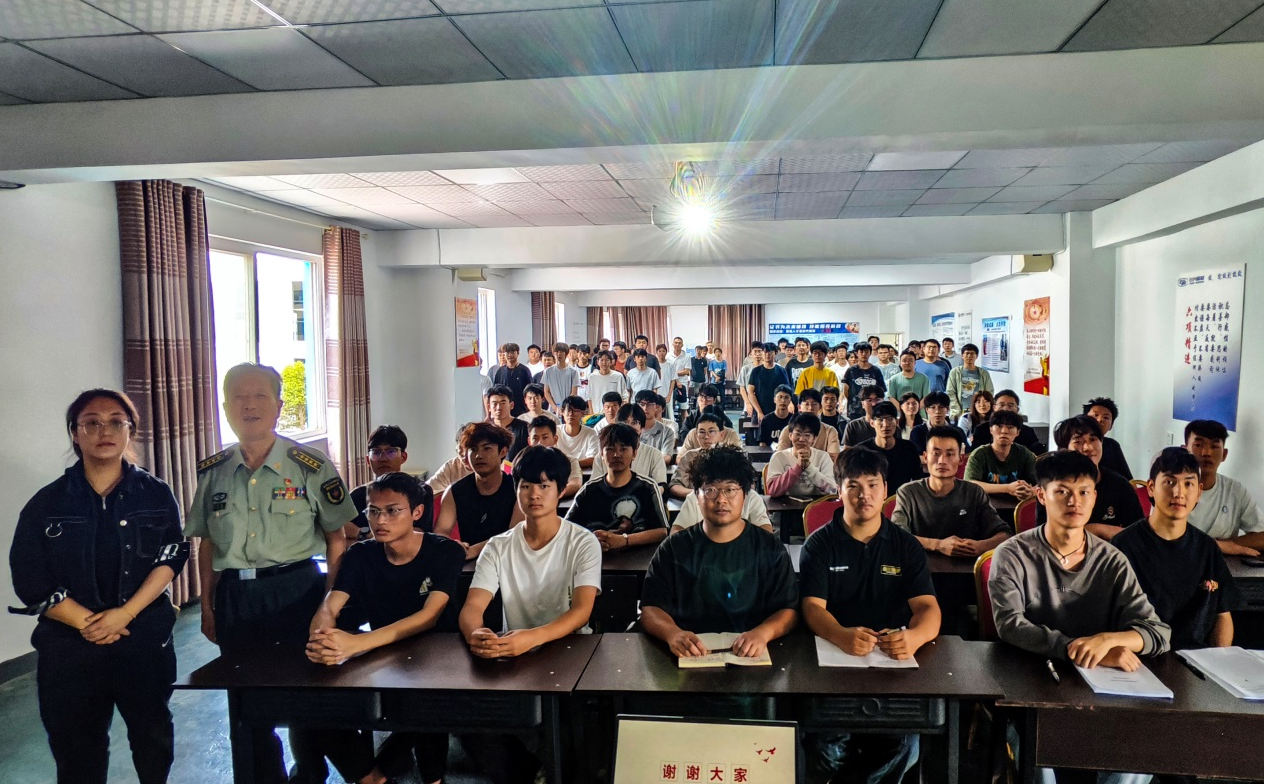 老兵宣讲入云滇 红色精神启青春——蔡建勋云南实训一线铸魂育人