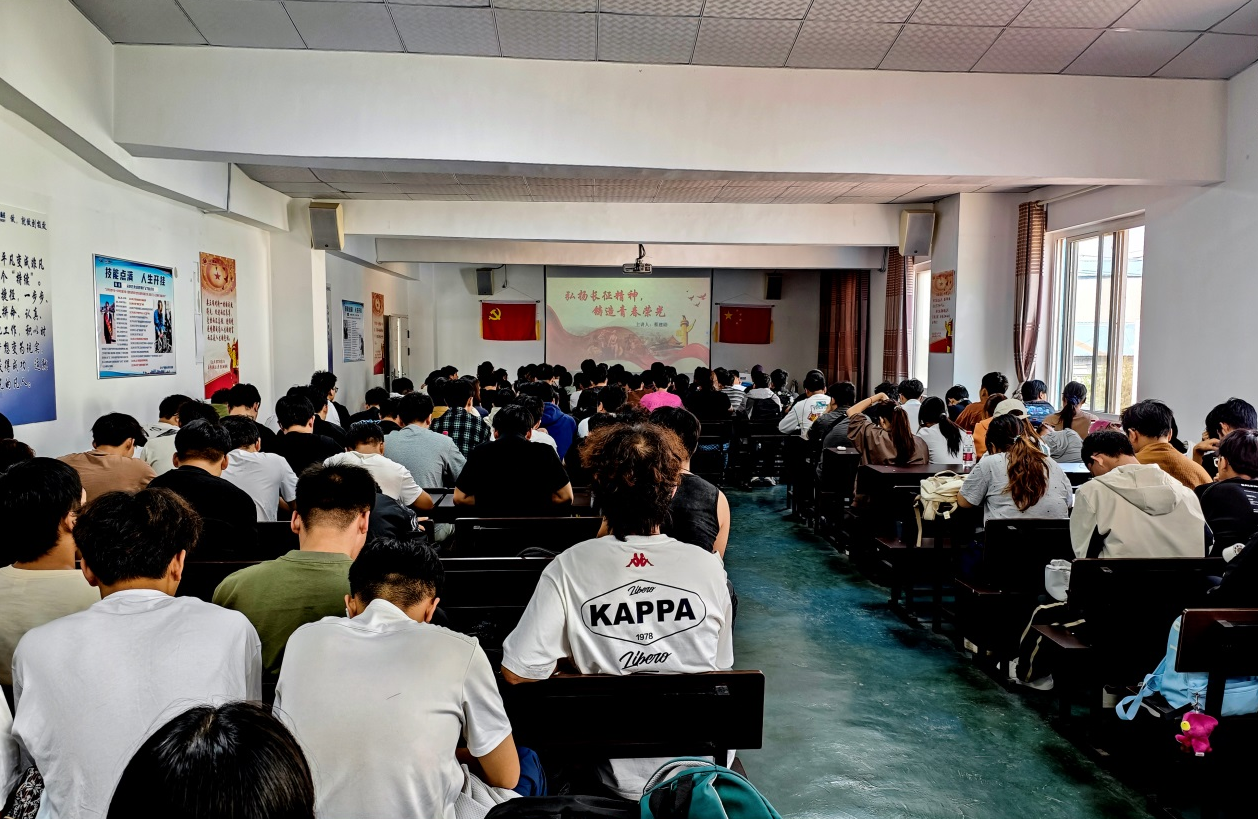 老兵宣讲入云滇 红色精神启青春——蔡建勋云南实训一线铸魂育人