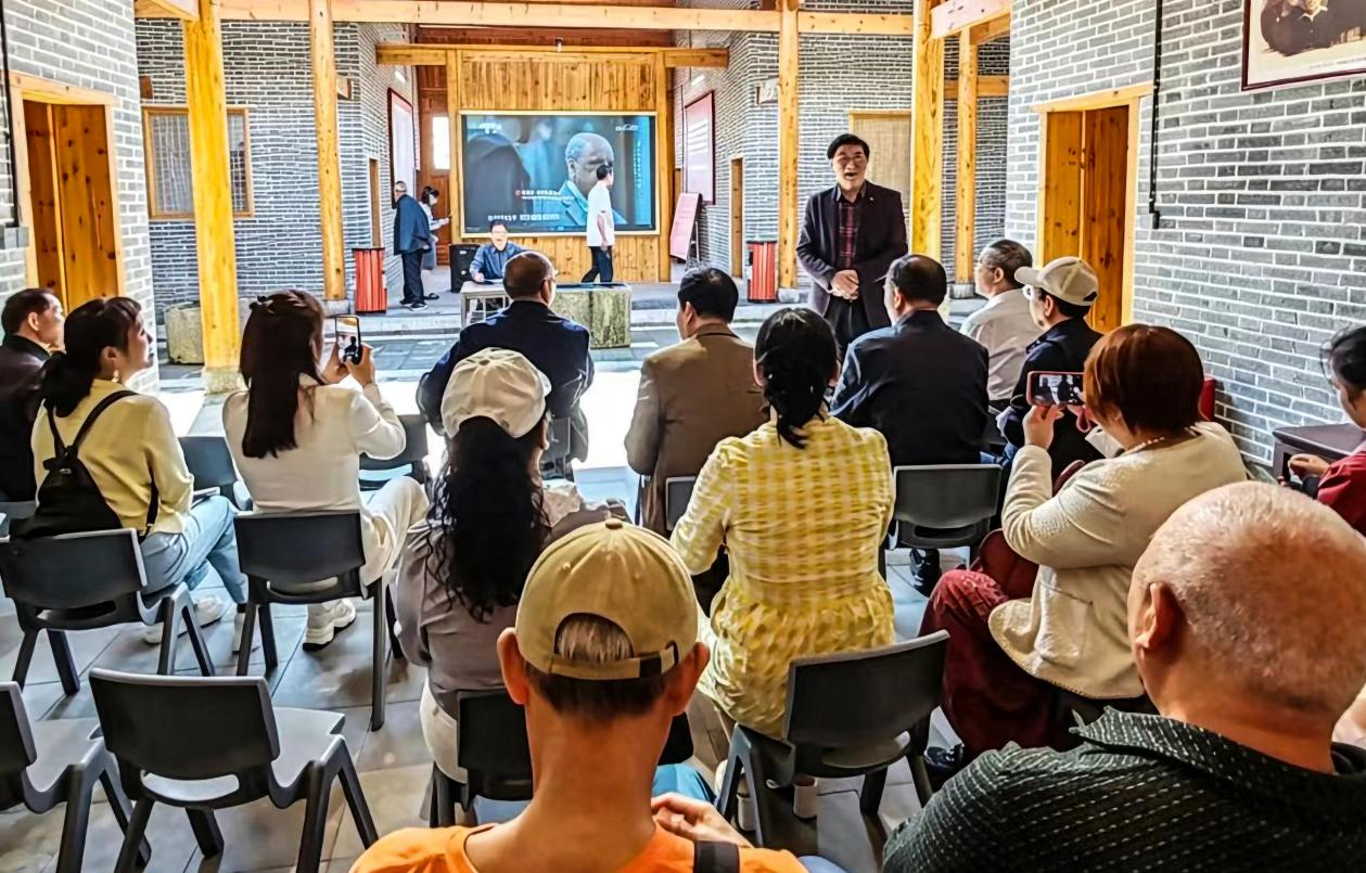 传承红色基因 践行健康使命 ——益阳市健康协会开展长征主题党日活动 传承红色基因 践行健康使命 ——益阳市健康协会开展长征主题党日活动